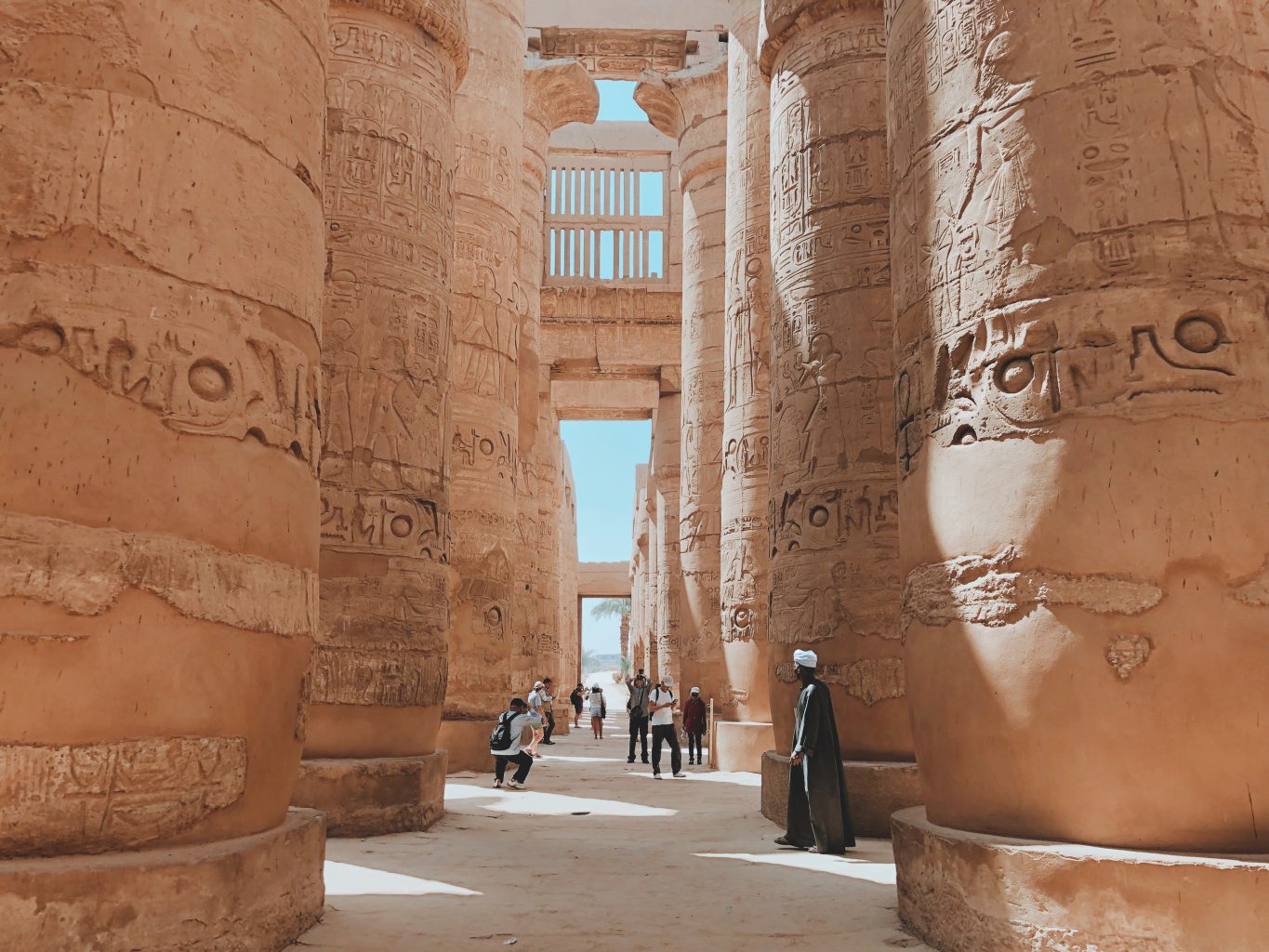 Beyond Mass Tourism: Adopting a Greener, More Ethical Way to Travel | The Switchers